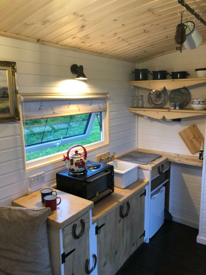 Clydesdale Shepherds Hut Luxury tent Belfast